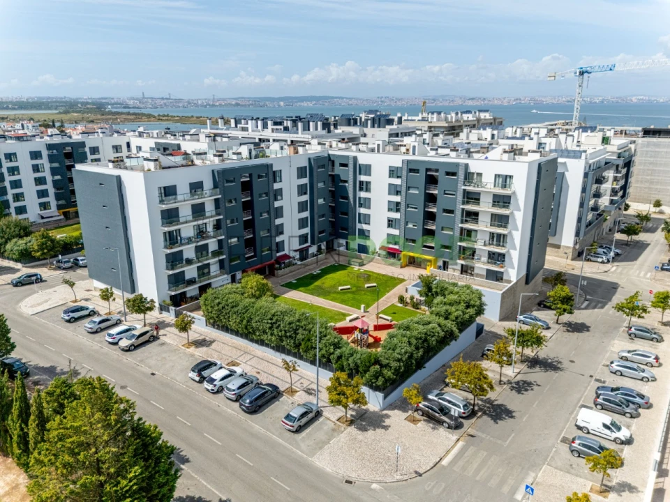Apartamento T2 para Venda em Seixal, Arrentela e Aldeia de Paio Pires Foto 1