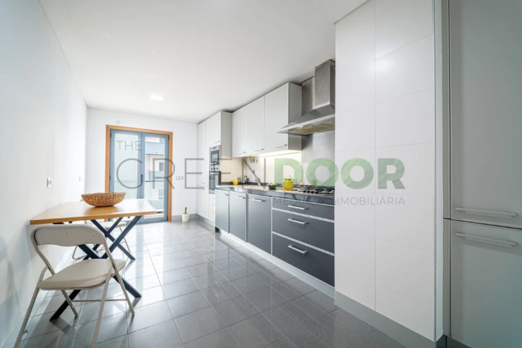 Apartamento T2 para Venda em Seixal, Arrentela e Aldeia de Paio Pires Foto 4