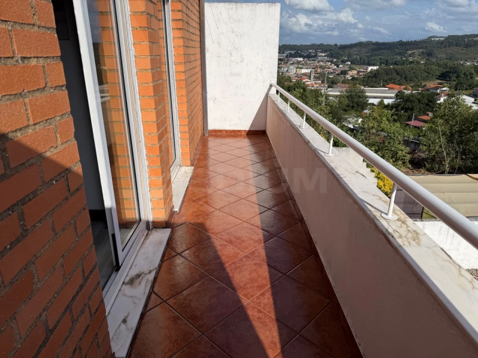 Moradia T3 para Venda em Oliveira (São Mateus) Foto 16