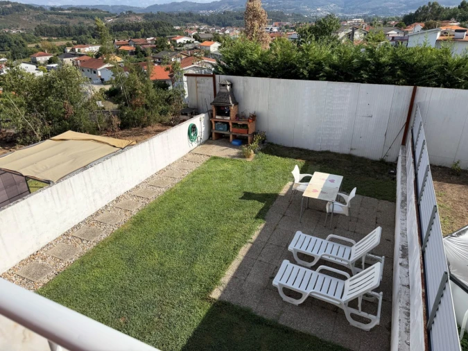 Moradia T3 para Venda em Oliveira (São Mateus) Foto 17