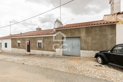 Moradia T2 para Venda em Nossa Senhora da Conceição, São Brás dos Matos, Juromenha