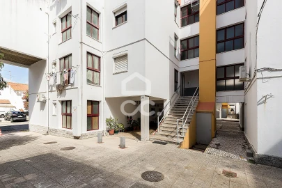 Apartamento T3 para Venda em Malagueira e Horta das Figueiras