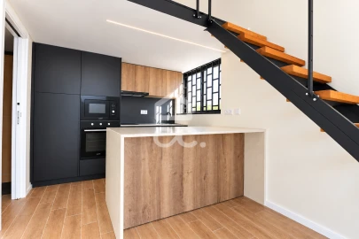Apartamento T1 para Venda em Santa Clara e Castelo Viegas