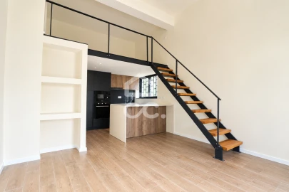 Apartamento T1 para Venda em Santa Clara e Castelo Viegas