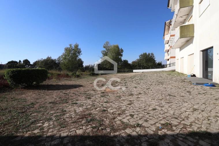 Apartamento T1 para Venda em Santa Clara e Castelo Viegas Foto 9