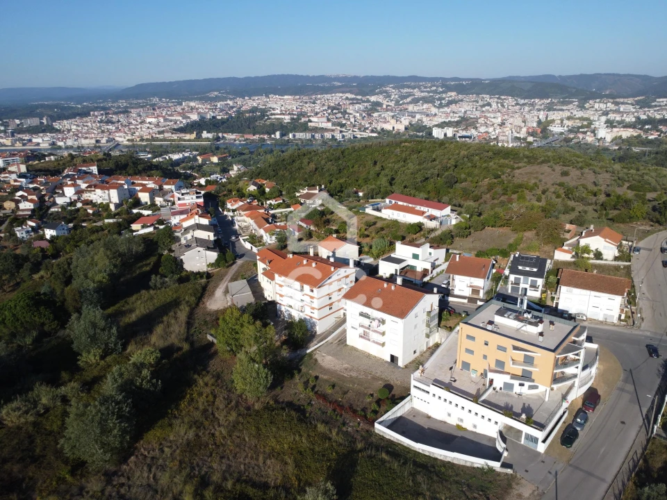Apartamento T1 para Venda em Santa Clara e Castelo Viegas Foto 11