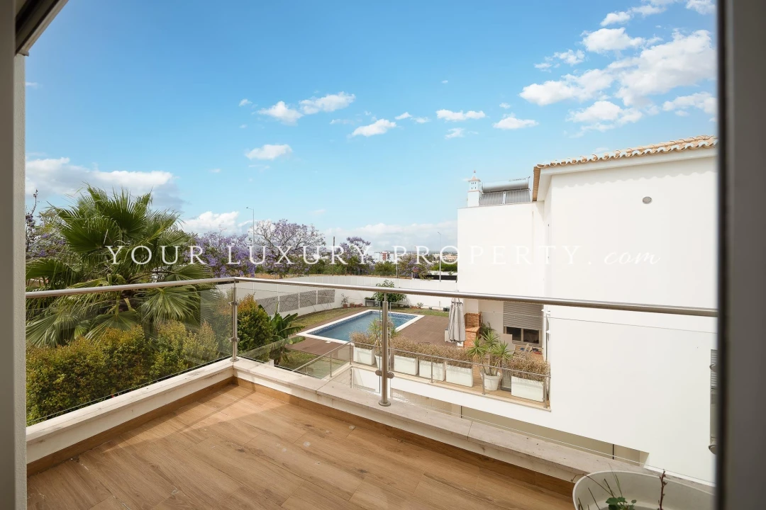 Apartamento T4 para Venda em Portimão Foto 26
