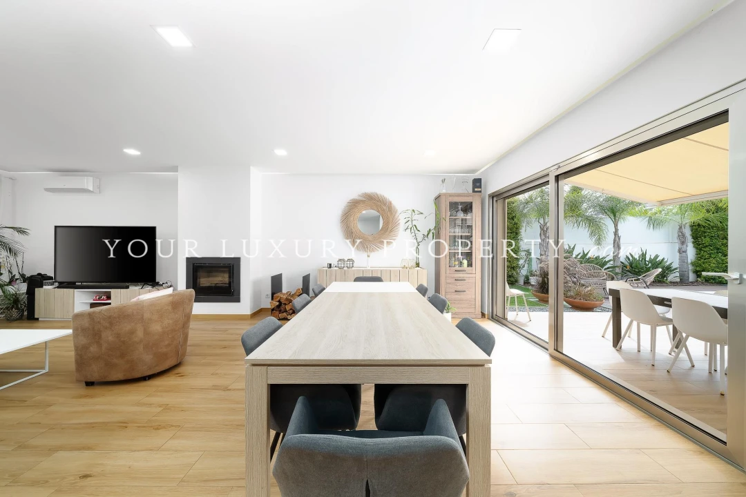 Apartamento T4 para Venda em Portimão Foto 8