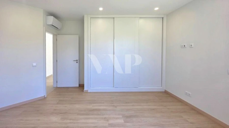 Apartamento T2 para Venda em Quarteira Foto 14