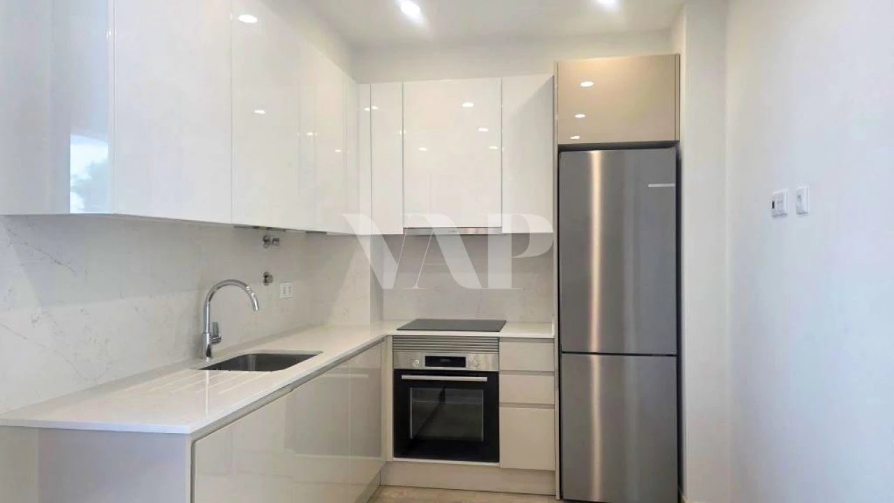 Apartamento T2 para Venda em Quarteira Foto 9