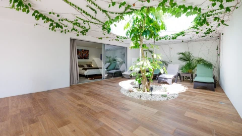 Moradia T5 para Venda em Quarteira