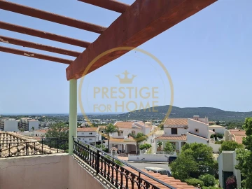 Moradia T5 para Venda em Loule (São Sebastião)