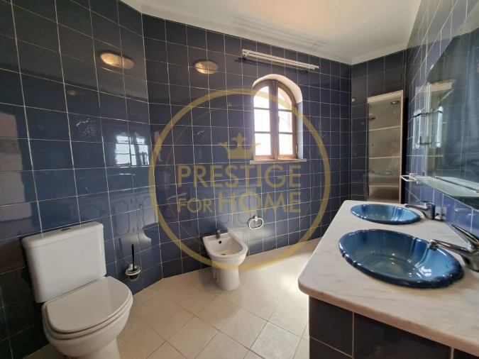 Moradia T5 para Venda em Loule (São Sebastião) Foto 33