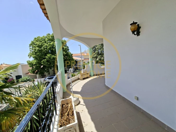 Moradia T5 para Venda em Loule (São Sebastião) Foto 12