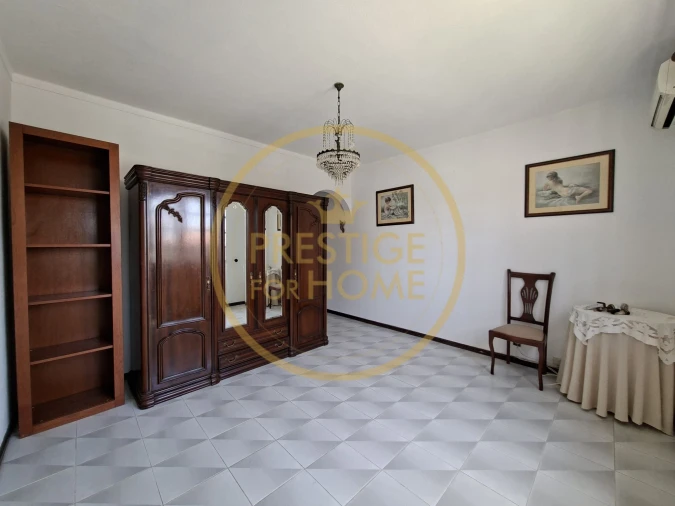 Moradia T5 para Venda em Loule (São Sebastião) Foto 21