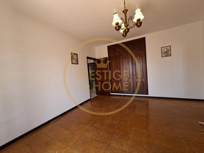 Moradia T5 para Venda em Loule (São Sebastião) Foto 32