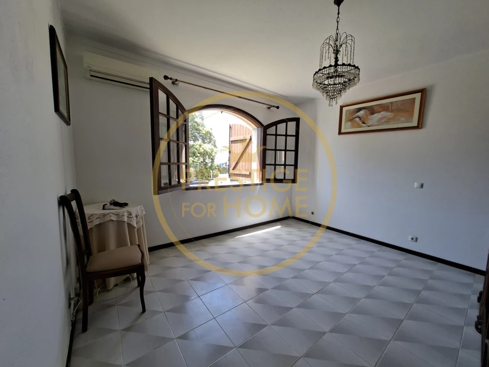 Moradia T5 para Venda em Loule (São Sebastião) Foto 16