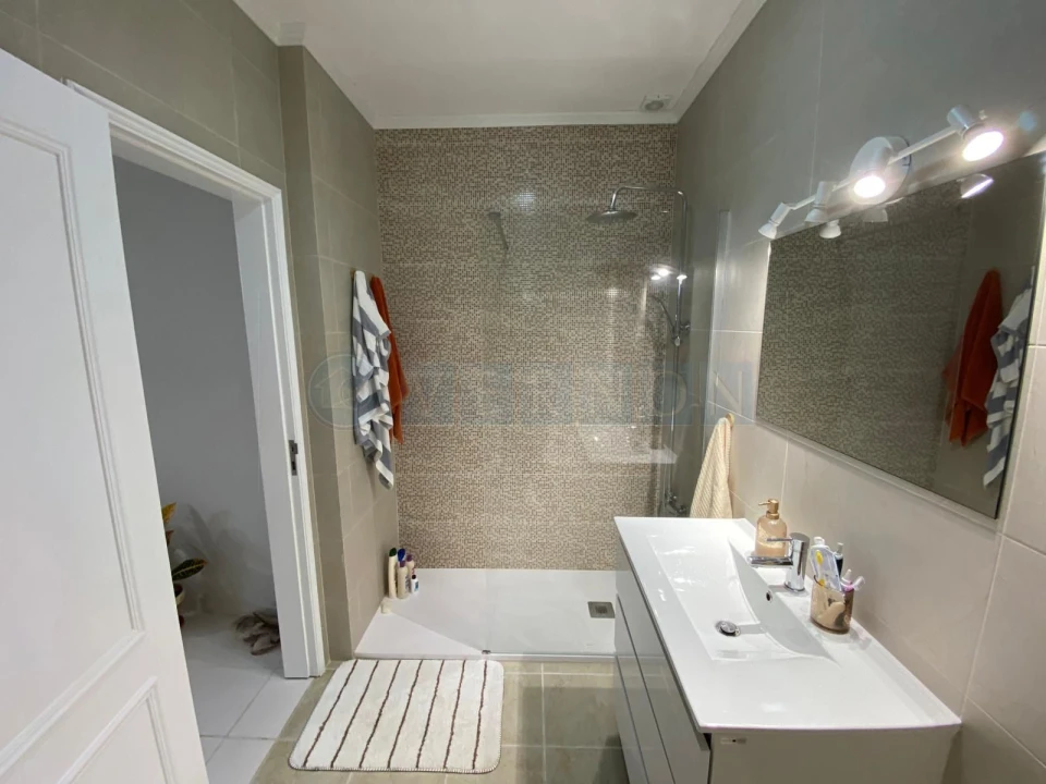 Apartamento T2 para Venda em Lagos (São Sebastião e Santa Maria) Foto 6