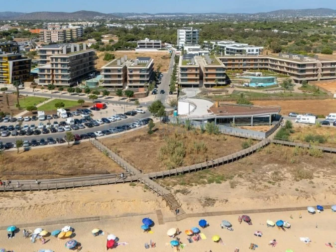 Apartamento T2 para Venda em Quarteira Foto 29