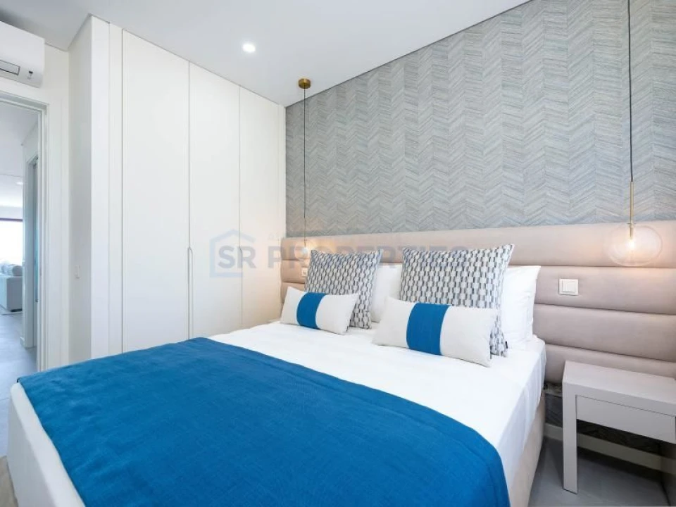 Apartamento T2 para Venda em Quarteira Foto 17