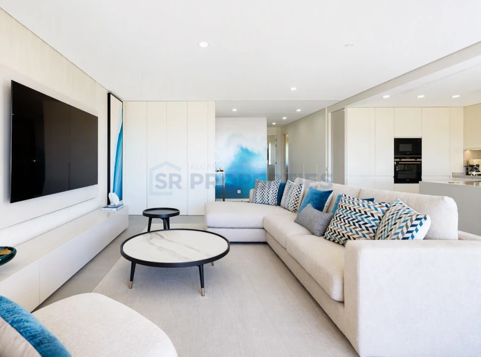 Apartamento T2 para Venda em Quarteira Foto 2