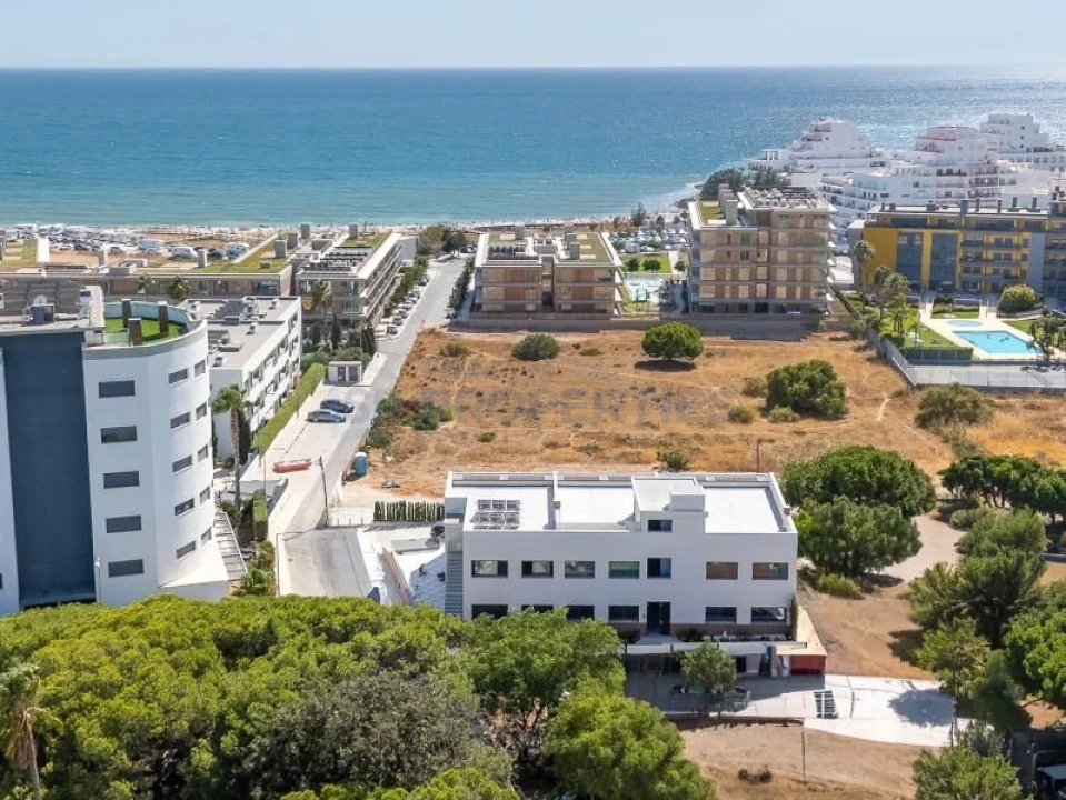 Apartamento T2 para Venda em Quarteira Foto 28