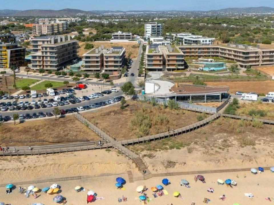Apartamento T2 para Venda em Quarteira Foto 29