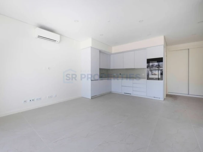 Apartamento T2 para Venda em Quarteira Foto 18