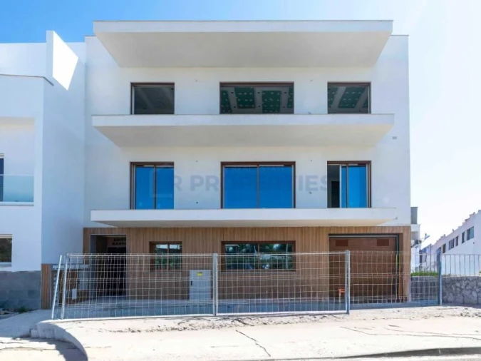 Apartamento T2 para Venda em Quarteira Foto 17