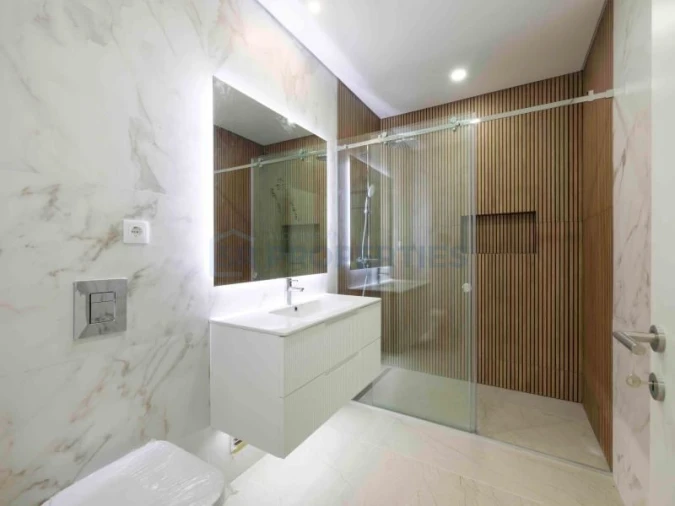 Apartamento T2 para Venda em Quarteira Foto 12