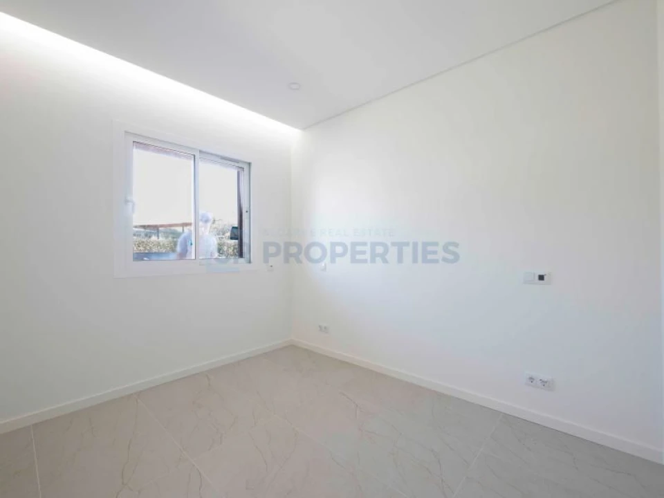 Apartamento T2 para Venda em Quarteira Foto 16