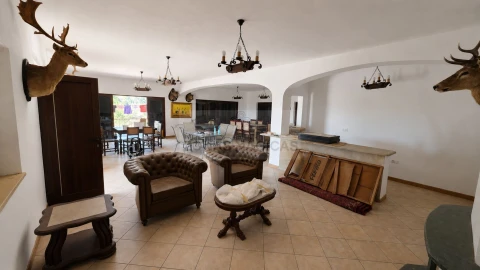 Quinta T6 para Venda em São Marcos da Serra