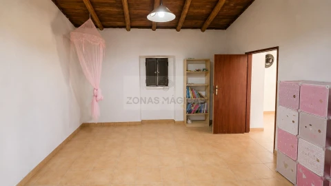 Quinta T6 para Venda em São Marcos da Serra