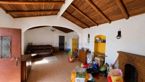 Quinta T6 para Venda em São Marcos da Serra