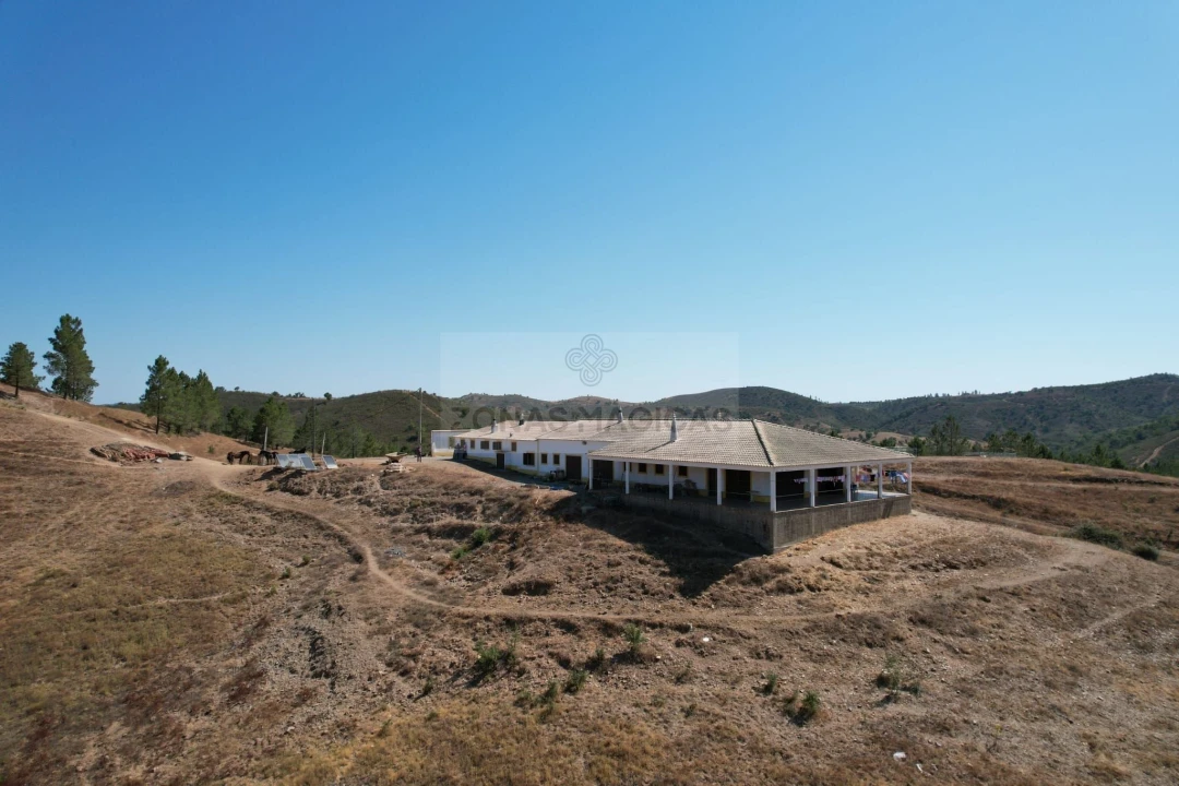 Quinta T6 para Venda em São Marcos da Serra Foto 8