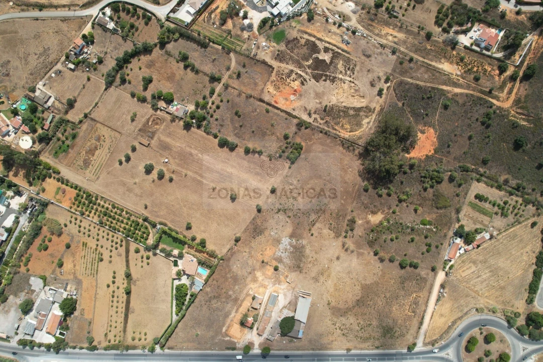Terreno para Venda em Odiaxere Foto 7