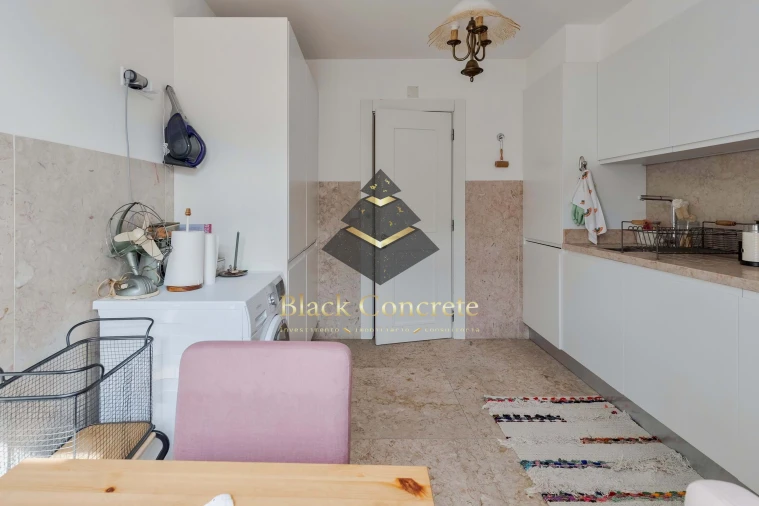 Apartamento T3 para Venda em Santo António Foto 10