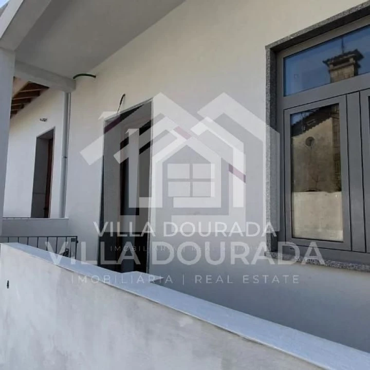 Apartamento para Venda em Oliveira do Douro Foto 3