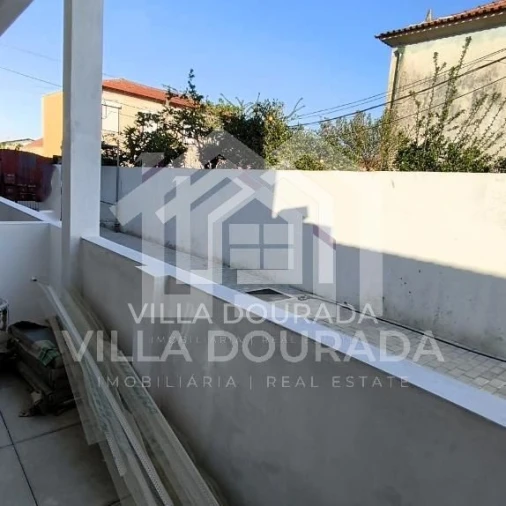 Apartamento para Venda em Oliveira do Douro Foto 6