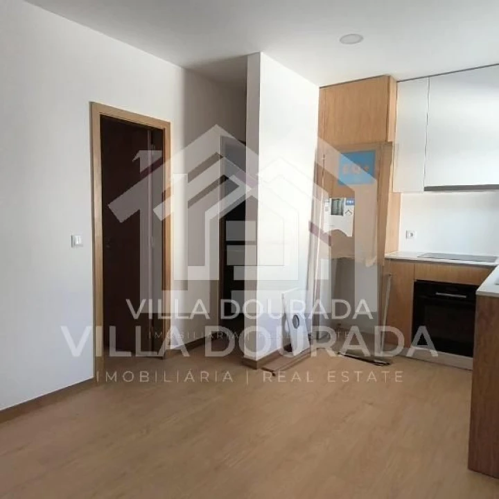Apartamento para Venda em Oliveira do Douro Foto 9
