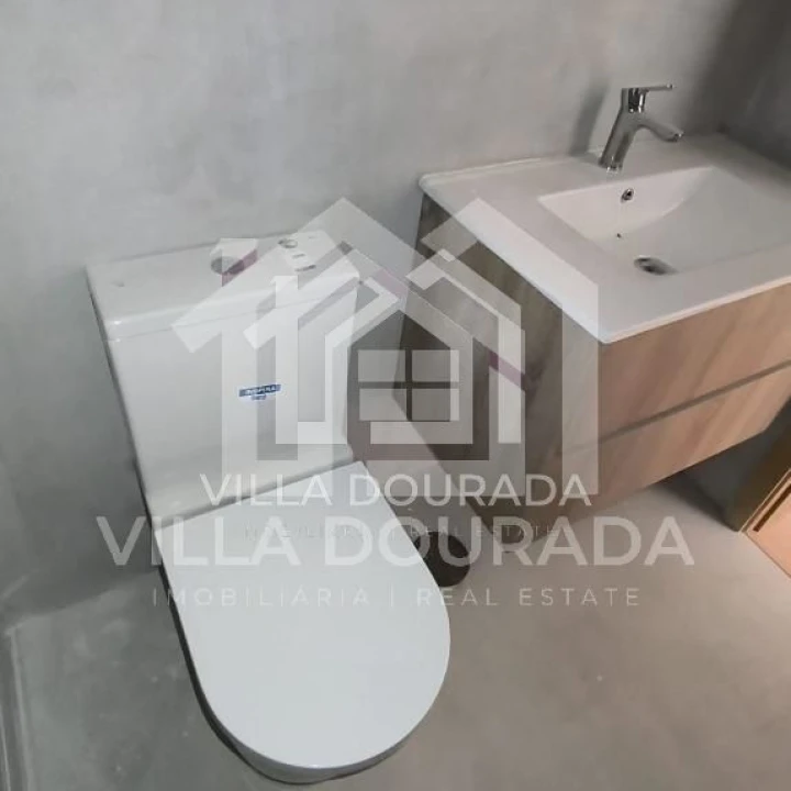 Apartamento para Venda em Oliveira do Douro Foto 13