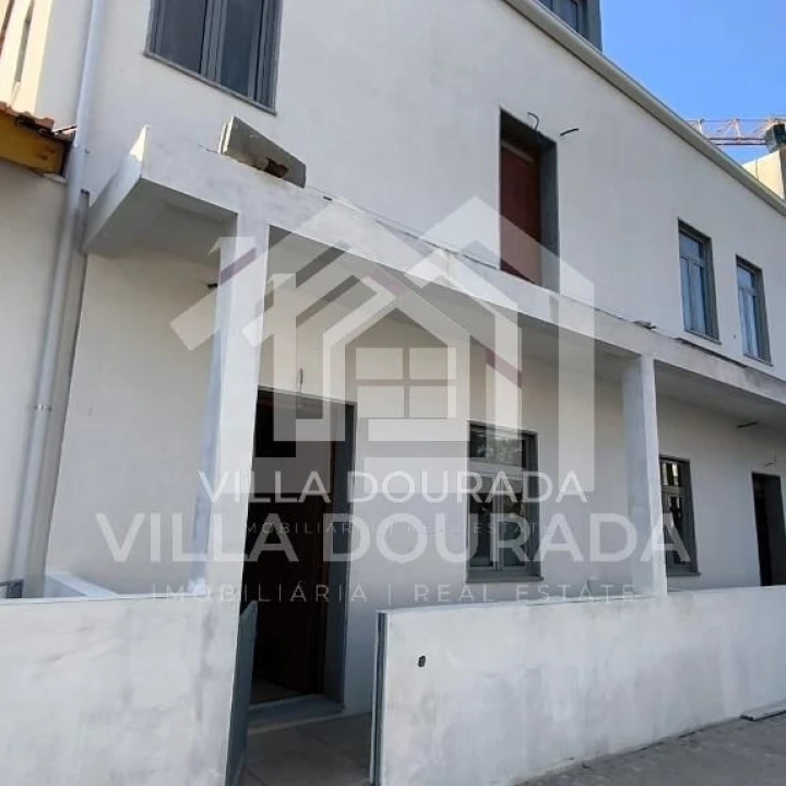 Apartamento para Venda em Oliveira do Douro Foto 2