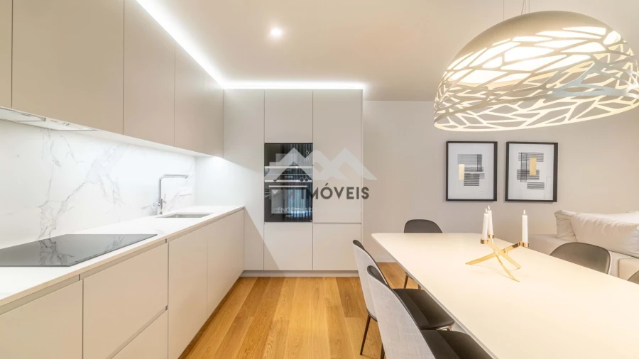 Apartamento T4 para Venda em Santa Marinha