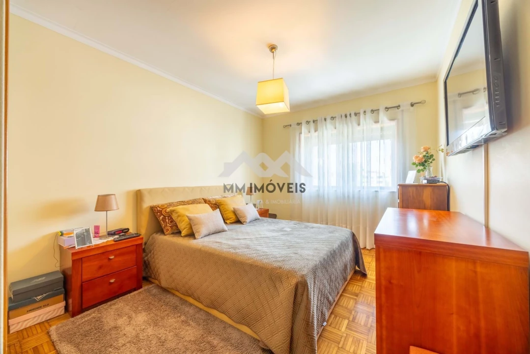 Apartamento T2 para Venda em Cidade da Maia Foto 17