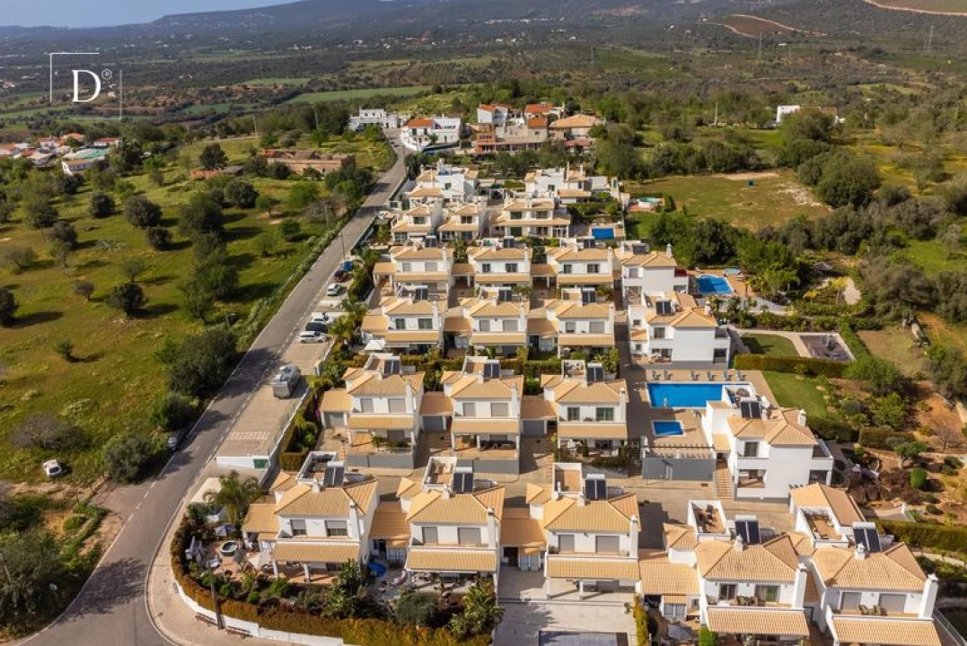 Moradia T3 para Venda em Albufeira e Olhos de Água Foto 34