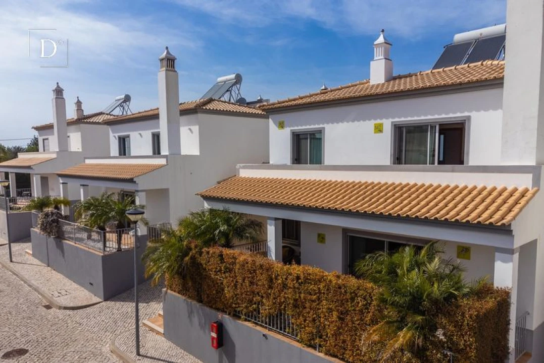 Moradia T3 para Venda em Albufeira e Olhos de Água Foto 26