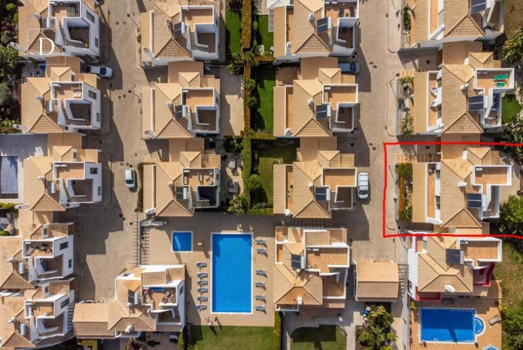 Moradia T3 para Venda em Albufeira e Olhos de Água Foto 24