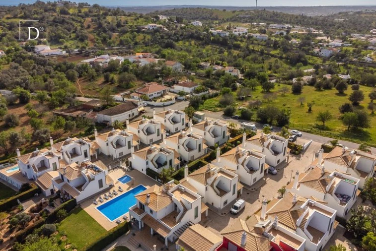 Moradia T3 para Venda em Albufeira e Olhos de Água Foto 29
