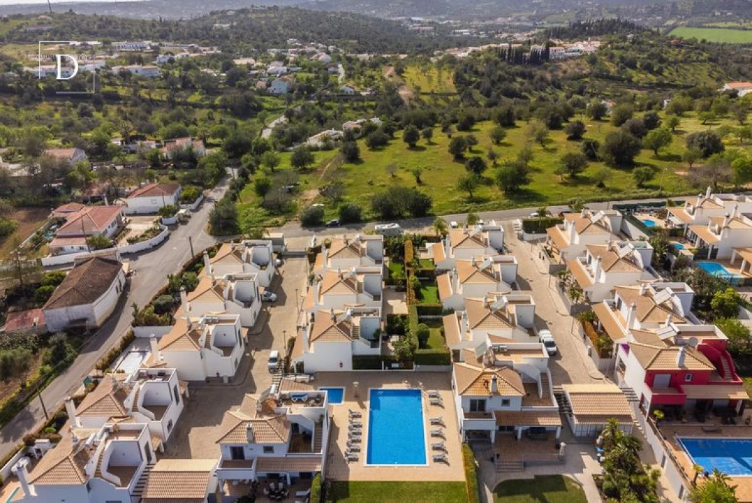 Moradia T3 para Venda em Albufeira e Olhos de Água Foto 31
