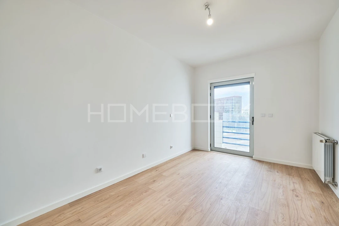 Apartamento T3 para Arrendamento em Parque das Nações Foto 17